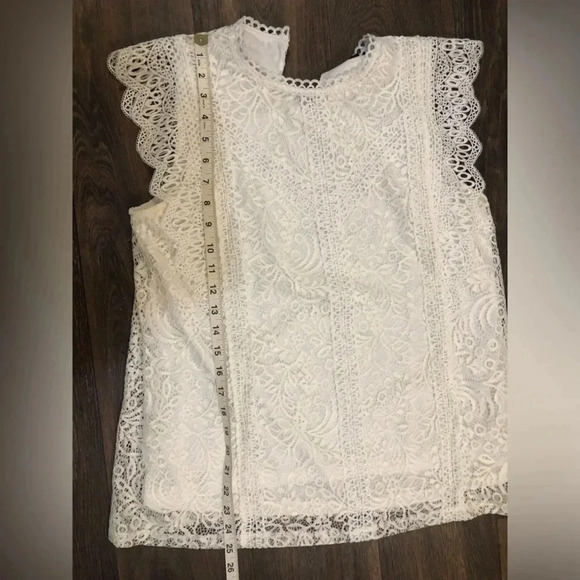 Cable & Gauge Solid White Lace Detailed Cap Sleeve Top Women's Size Large - Picture 11 of 12